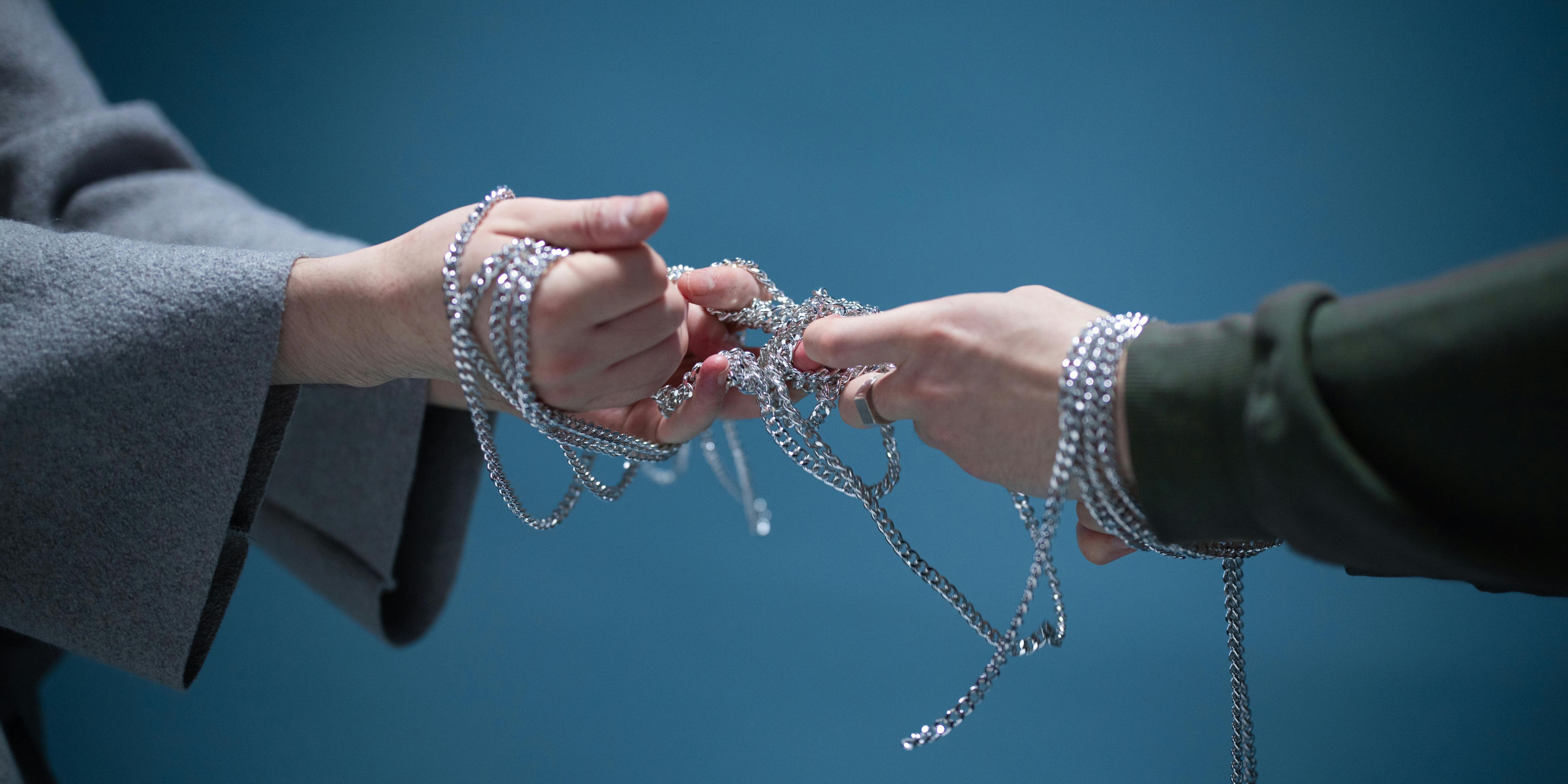 Oxidized vs Silver Jewelry: What’s the Difference &amp; Which One Should You Choose?