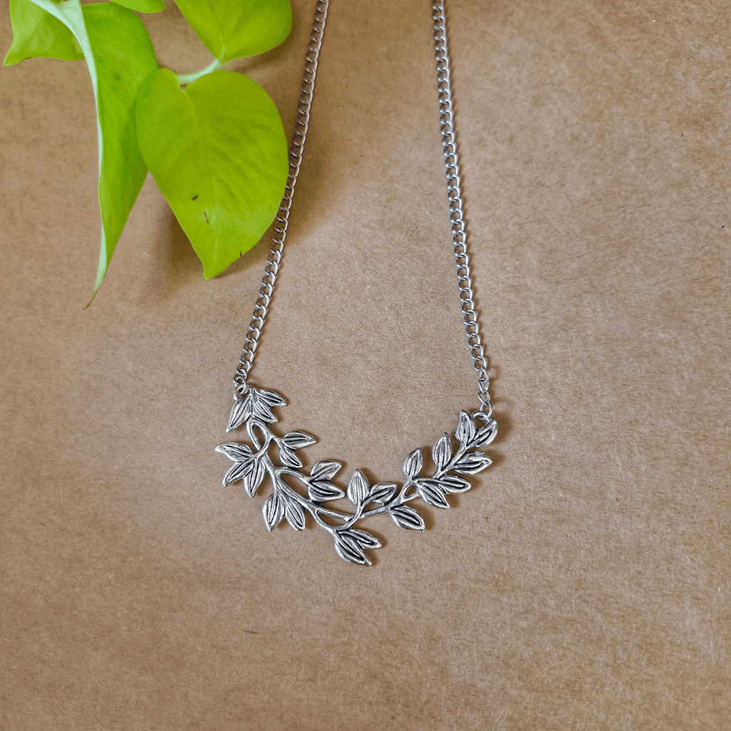 Kishu Leaf Long Chain Pendant - Rubinoo