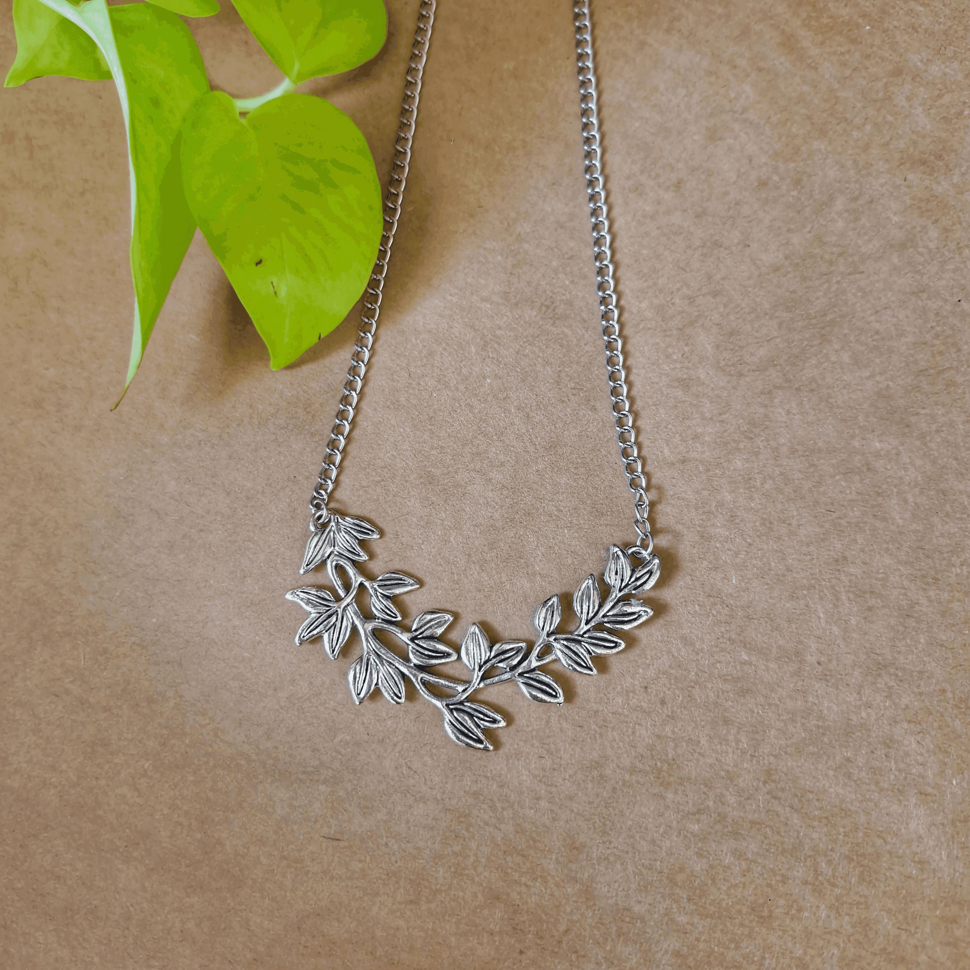Kishu Leaf Long Chain Pendant - Rubinoo