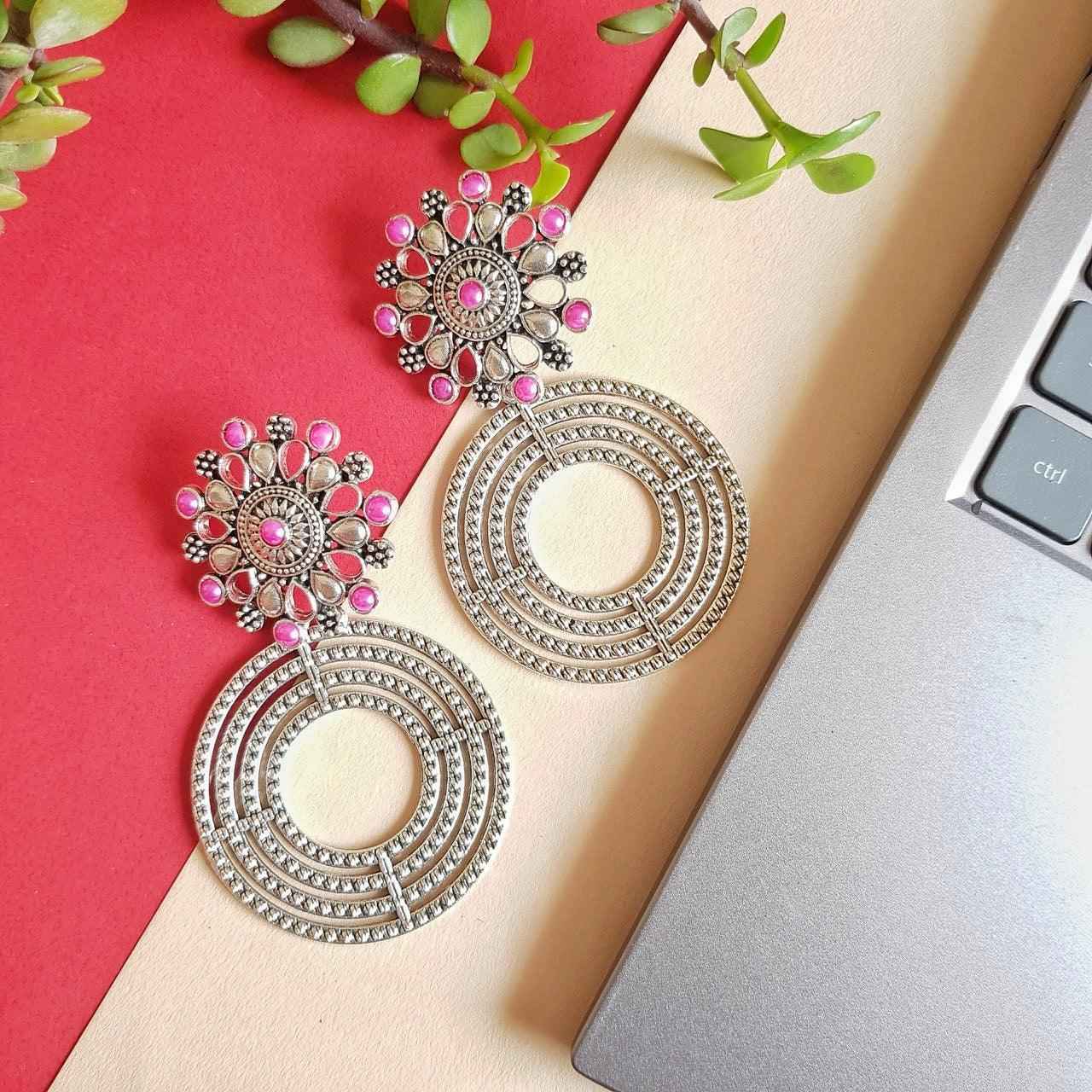Nitya Earrings - Rubinoo