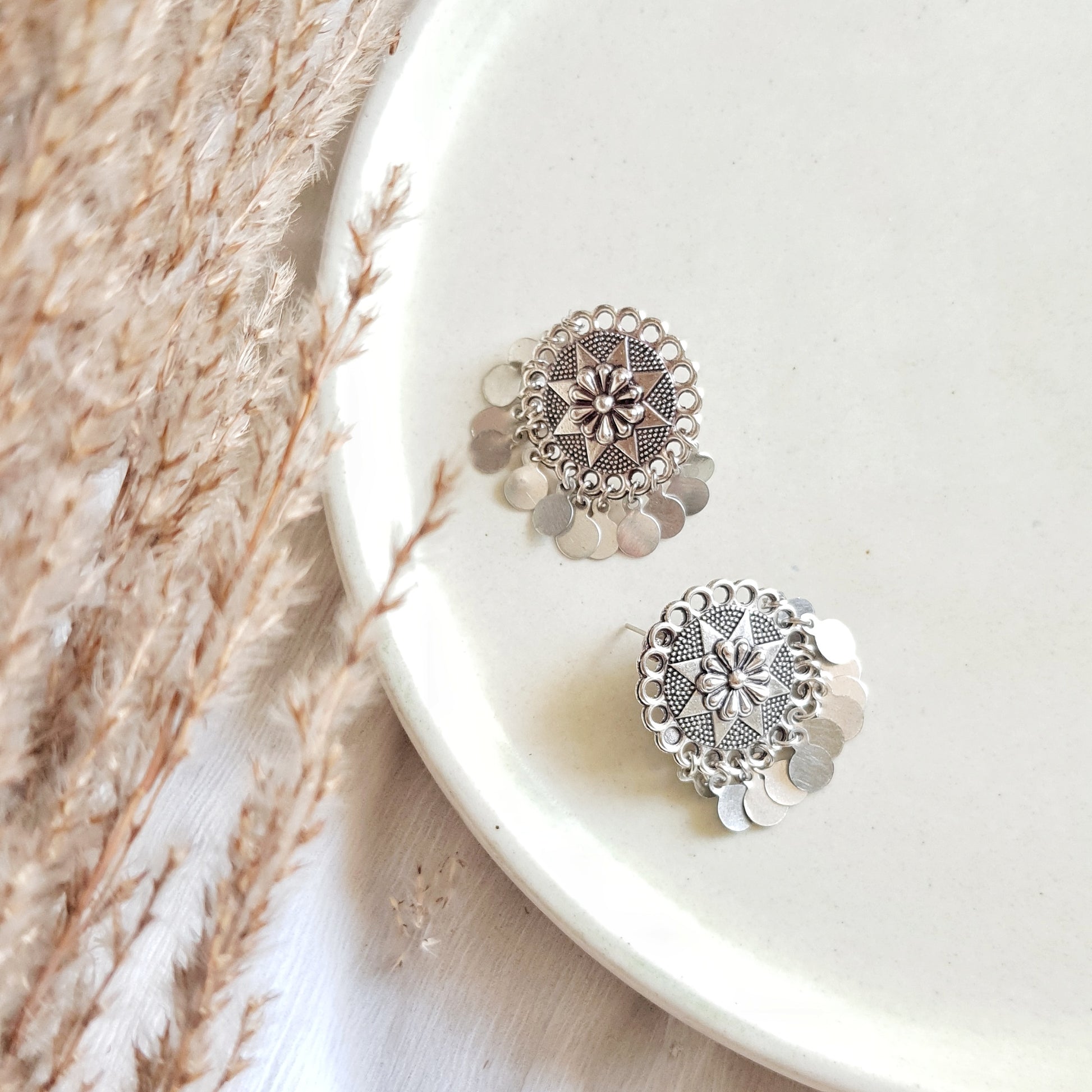 Nazaakat Studs Earring
