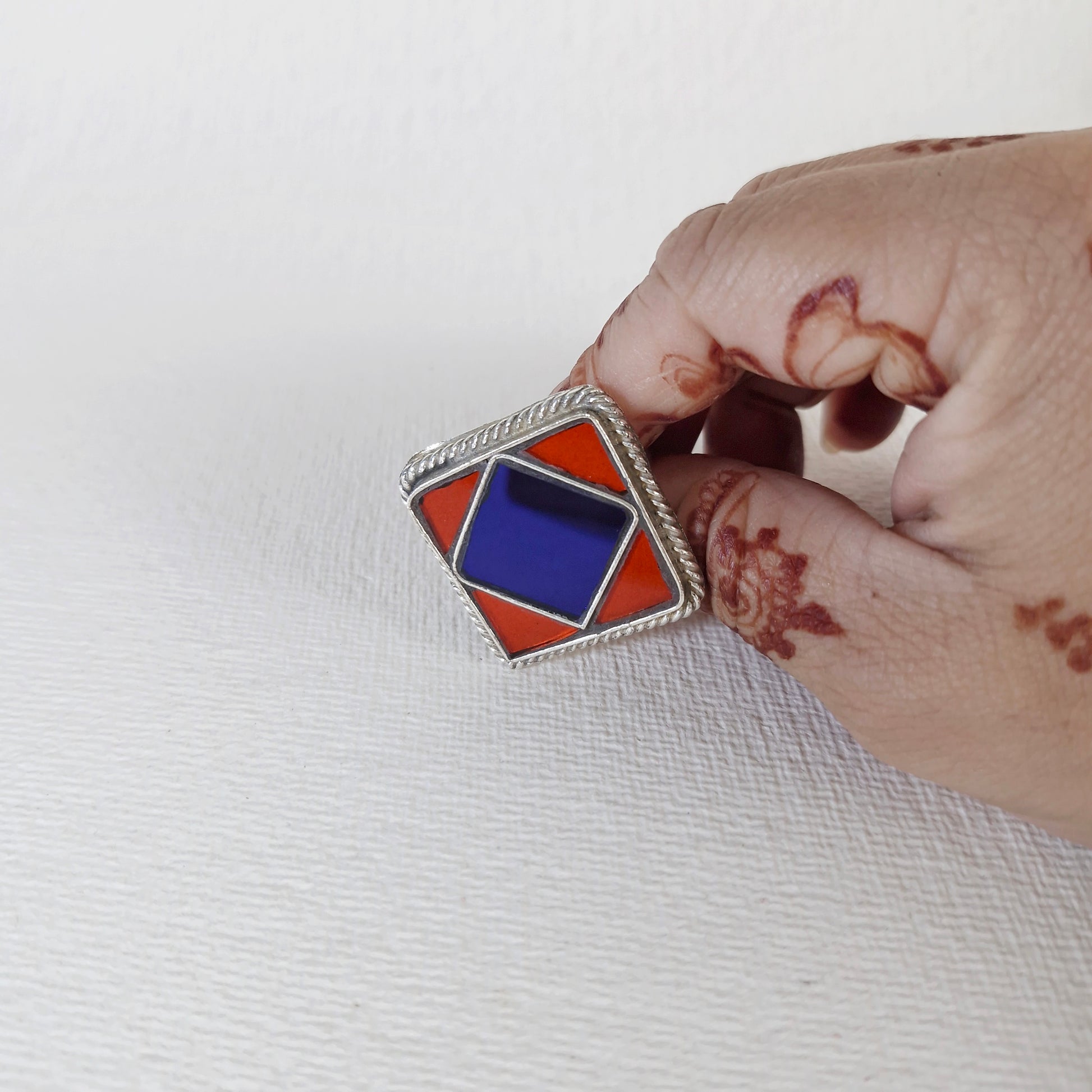 Inaayat Statement Ring