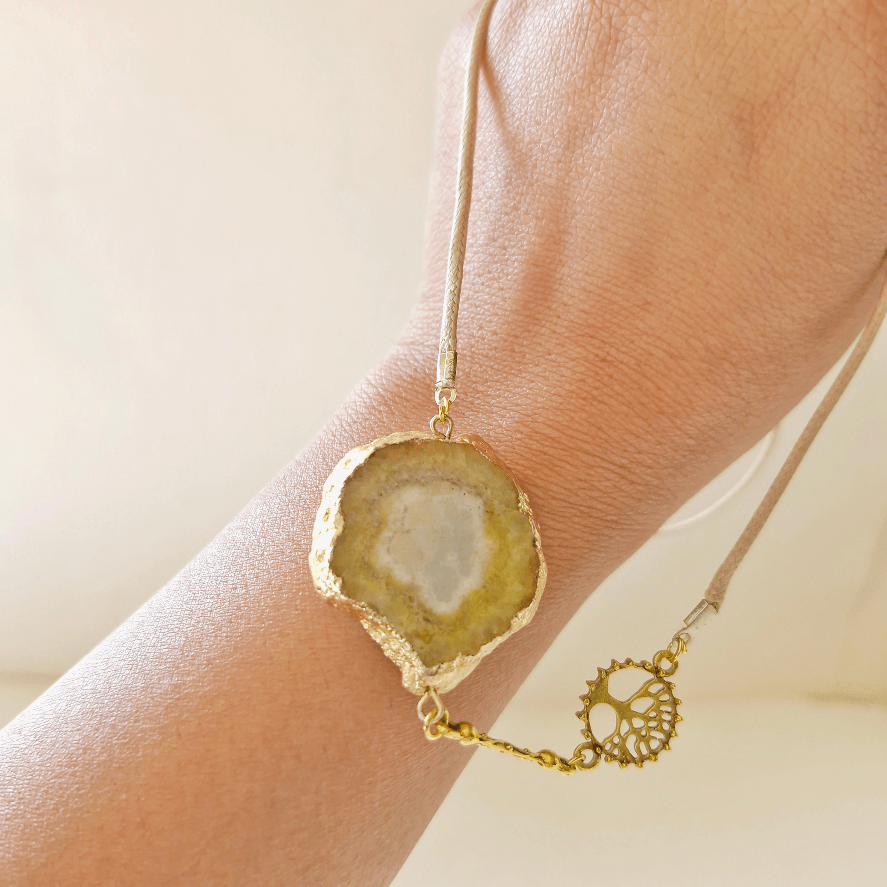 Luna Druzy Crystal Pendant - Rubinoo