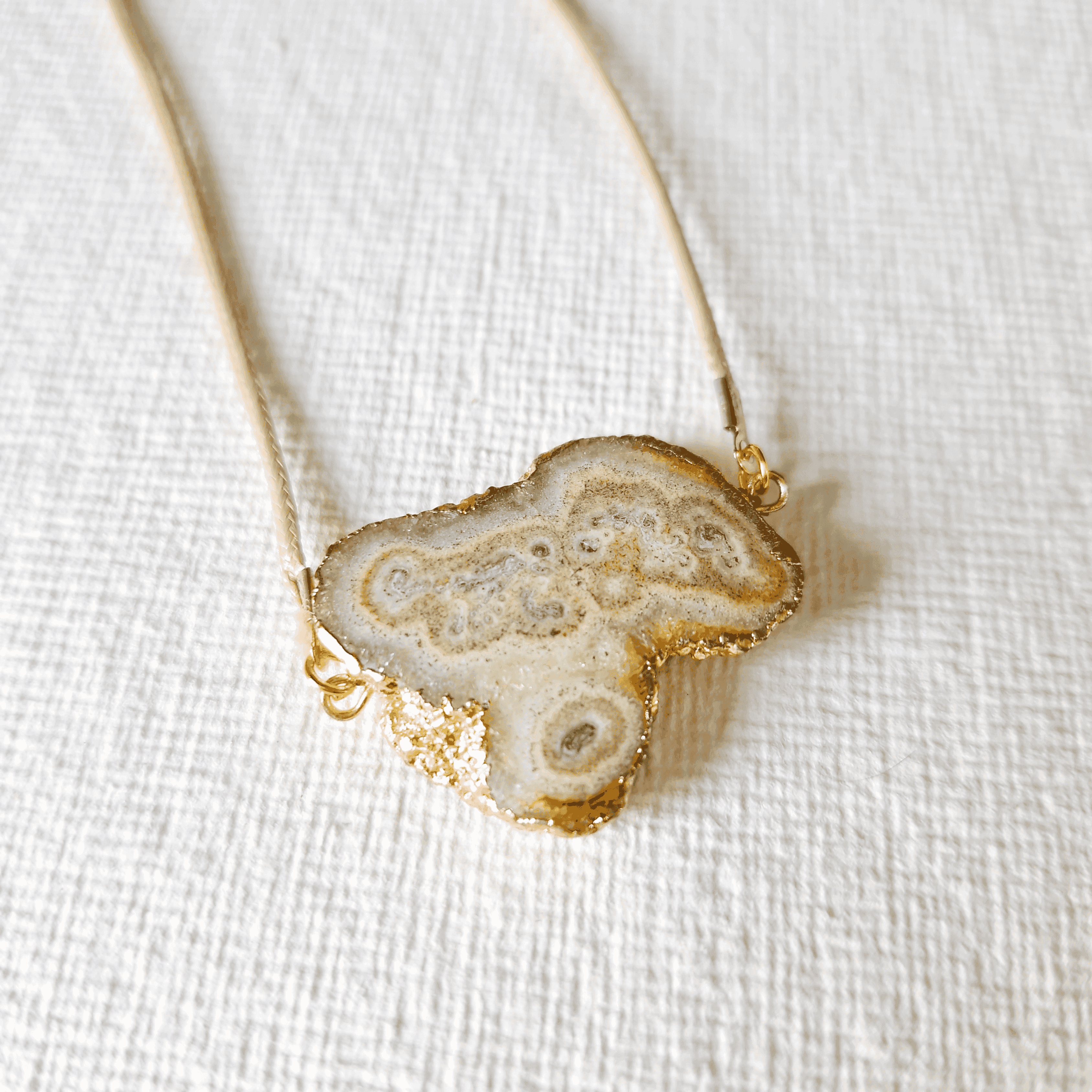 Luna Druzy Crystal Pendant - Rubinoo