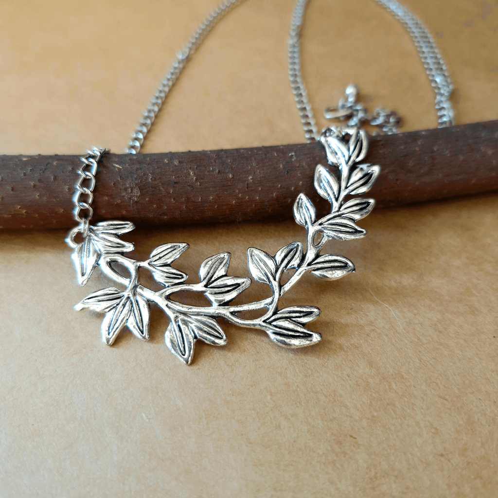 Kishu Leaf Long Chain Pendant - Rubinoo