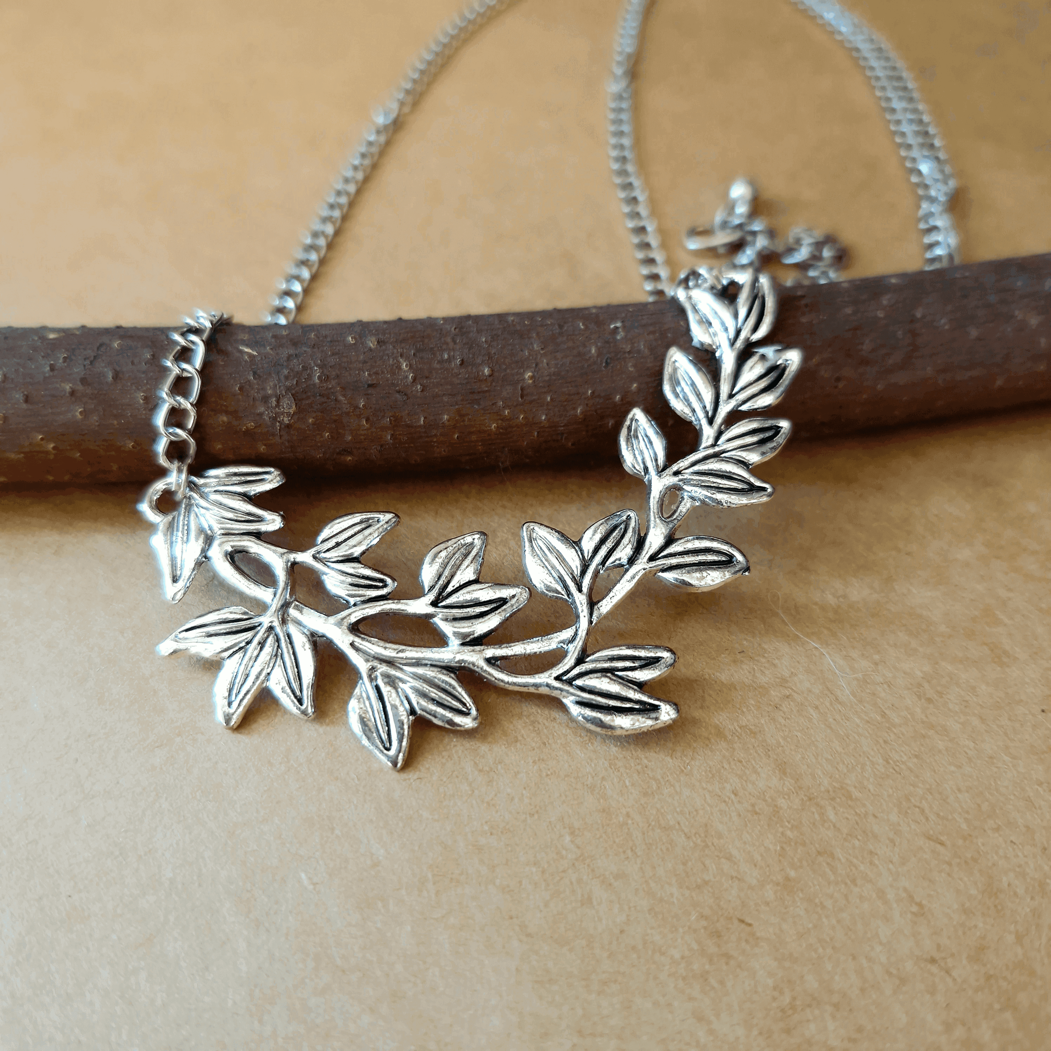 Kishu Leaf Long Chain Pendant - Rubinoo