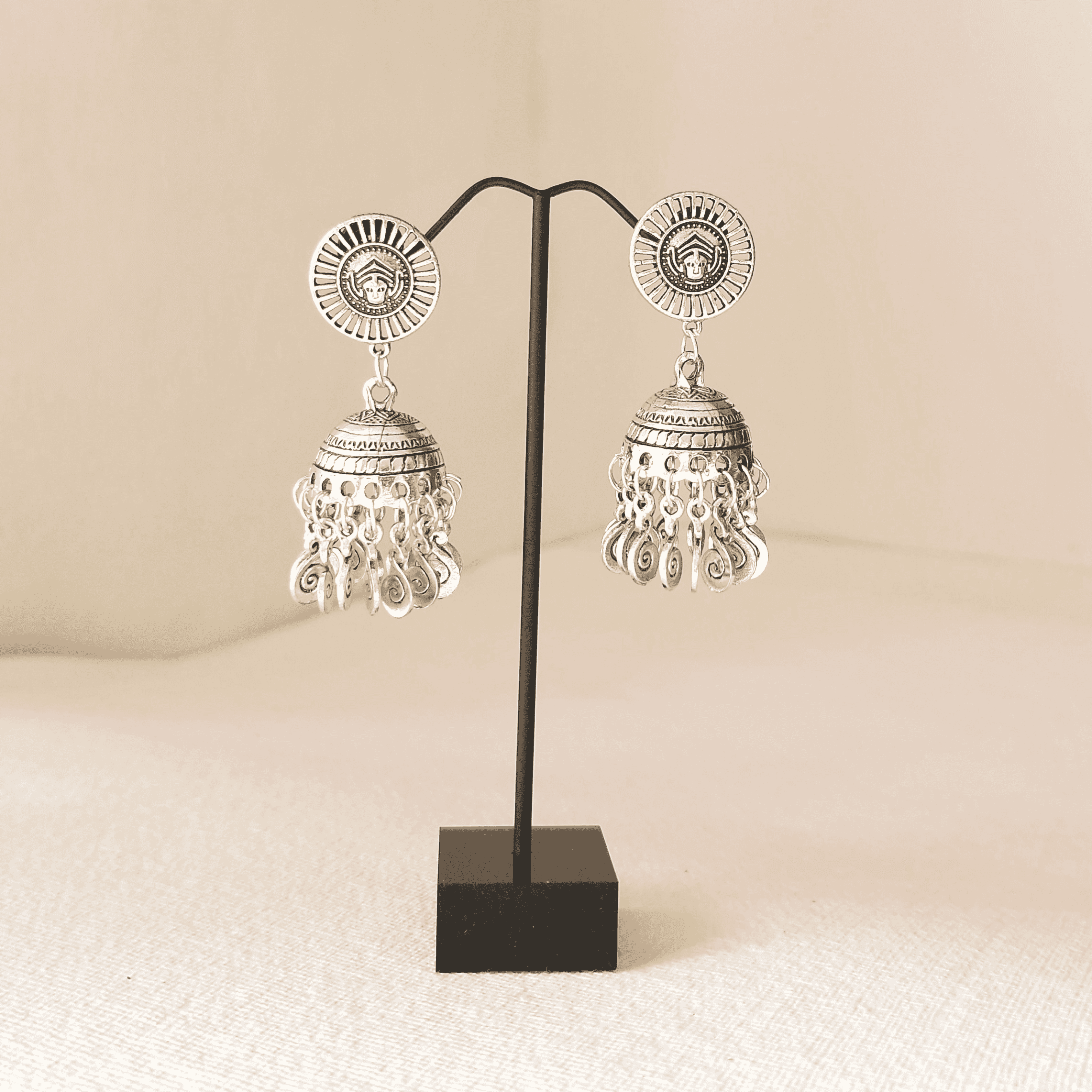 Chitra Jhumka - Rubinoo